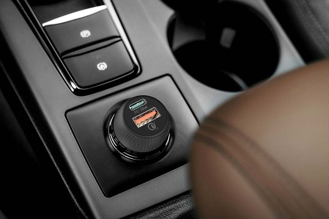 Cargador rápido de auto 30W 1xUSB-A 1xUSB-C Dusted